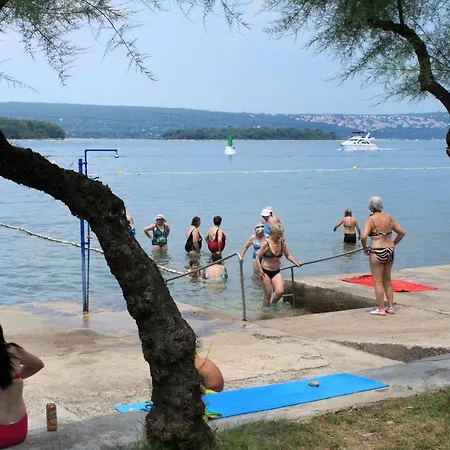 Apartment Studio 5410a Punat